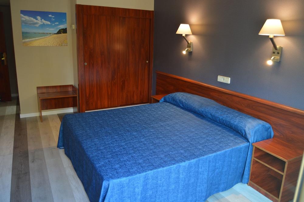 Hotel Acacias Suites & Spa Lloret de Mar Ngoại thất bức ảnh